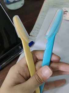 Facial And Eyebrow Razors - Blue &amp; Yellow