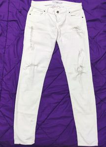VERO MODA RIPPED JEANS