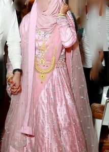 pink lehenga, freebie included