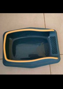 Blue &amp; Yellow Cat Litter Box