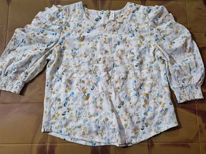 Floral Puff Sleeve Top