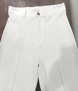 Kotty Women Relaxed Straight Fit High Rise Trouser