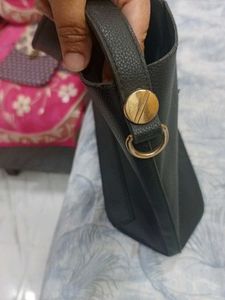 Chic Black Faux Leather Shoulder Bag