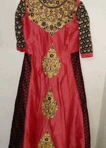Embroidered Pink Lehenga Choli Set