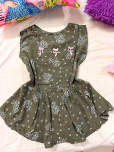 Cute Olive Floral Bubble Top 🕊️