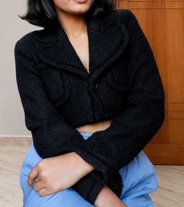 Chic Cropped Tweed Jacket