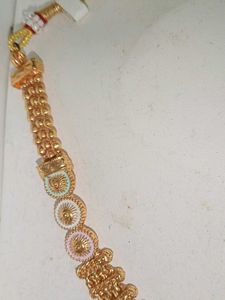 Elegant Gold Necklace and Earrings Set