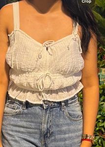 Chic White Cropped Tie-Front Top