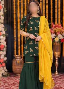 Elegant Green Kurta Set with Yellow Dupatta