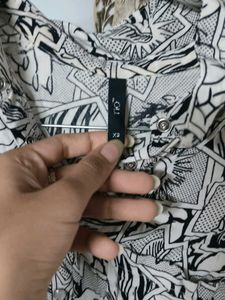 Graphic Print Button-Up Shirt