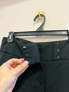 Black Formal Capri Pants