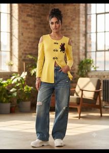 SALE ‼️Yellow Shoulder Tunic with Floral Appl