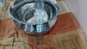 Big hammered aluminium handi 25.5 cm