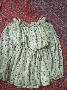 4 tops at just 150