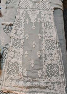 Women Chikankari Embroidered Straight Kurta