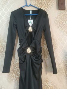 Chic Black Cut-Out Maxi Dress