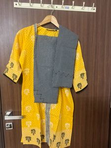 Price Drop Full Suit Set With Top And Bottom,dupp