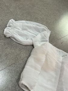 White Puff Sleeve Crop Top