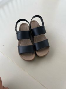 Comfortable Black Sandals