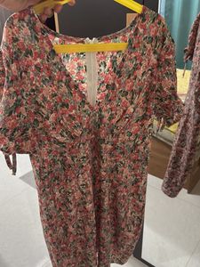 Floral Print V-Neck Midi Dress