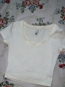 Ribbed Cream Cropped Top