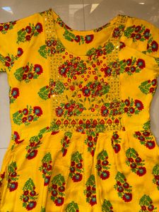 Yellow printed kurta set Small size