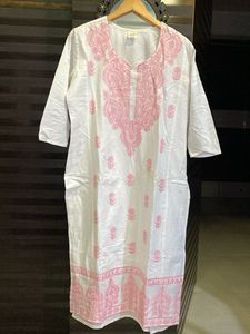 White Kurta wth Pink Embroidery