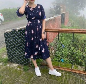 Stylish Navy Floral Midi Dress