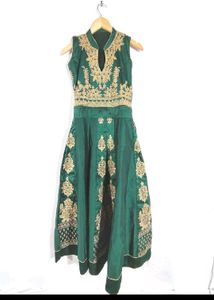 Elegant Green Ethnic Gown