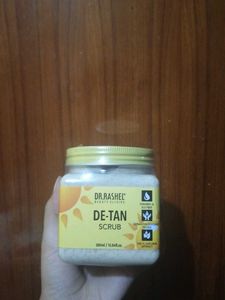Dr. Rashel De-Tan Scrub