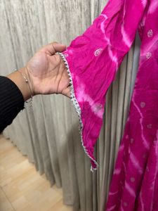 Leheriya Pink Printed Anarkali kurti