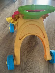 Fisher-Price Lion Walker