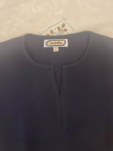 Ladies Top, T Shirt, Size Small, Dark Blue
