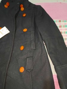 Stylish Black wintercoat short