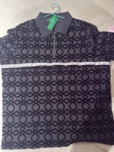 pair of two T-shirts