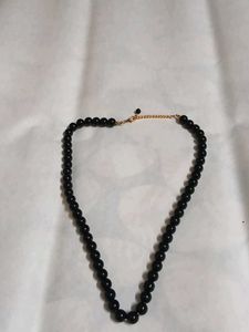 Elegant Black Beaded Necklace