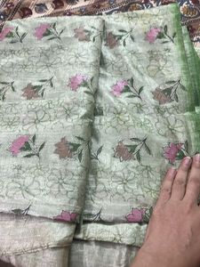 Elegant Floral Print Saree