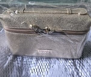 M.A.C. Festive vanity Bag come handbag