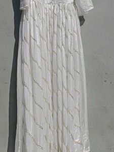 Elegant White Kurta with Embellishments