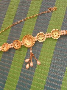 Elegant Pearl &amp; Gold kamarbandh