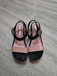Comfy Heel Sandal 💗