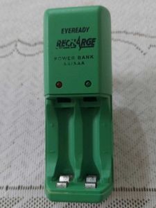 Eveready Recharge Power Bank AA/AAA
