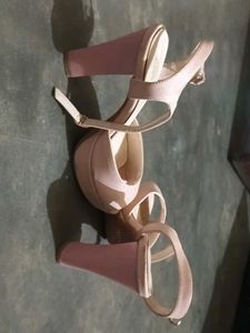 Chic Pink Block Heel Sandals