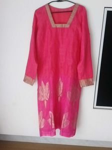 Vibrant Pink Kurta with Floral Print