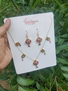 Fashion Plus Necklace and Earrings Set