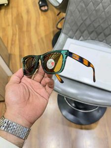 Ray-Ban Wayfarer Sunglasses - Green