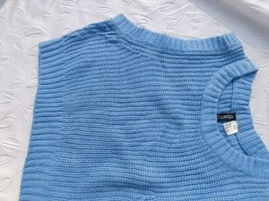 H&amp;M  Knit Sweater Vest