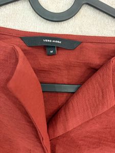 Vero Moda Rust Colored Top