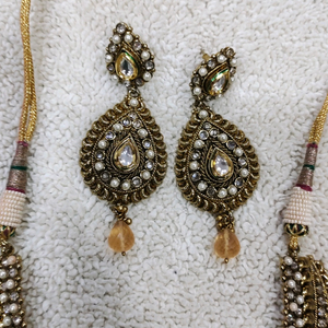 Bridal jewellery set
