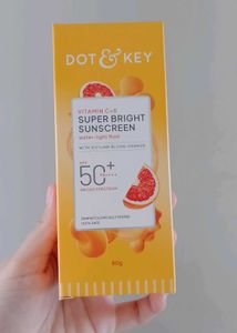 Dot & Key Vitamin C+E Super Bright Sunscreen